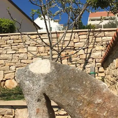 Elena * Milna (Brac)